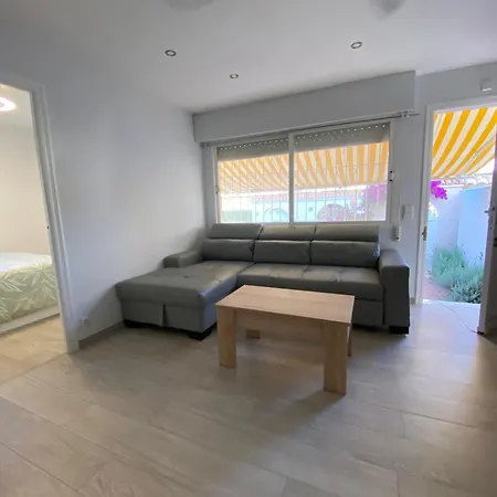 Modern In Altos Hébergement de vacances