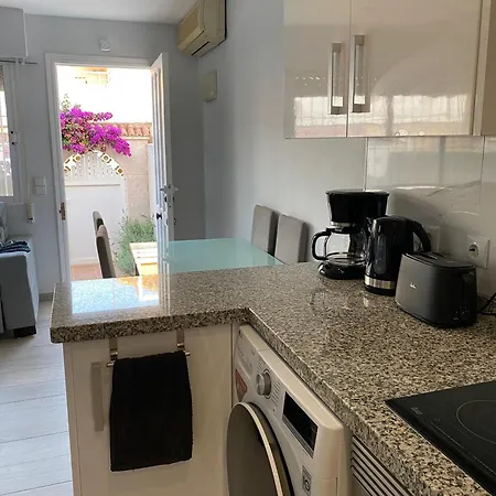 Modern In Altos *